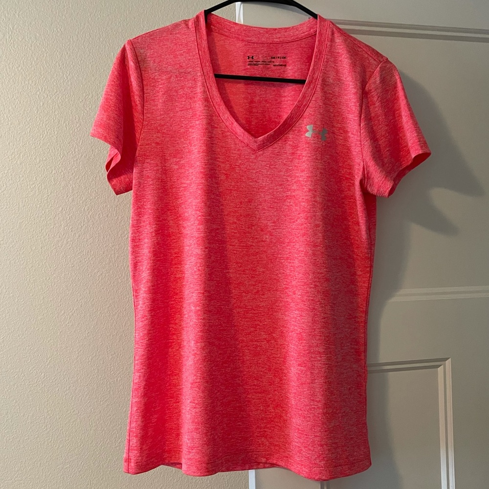 UA short sleeve shirt